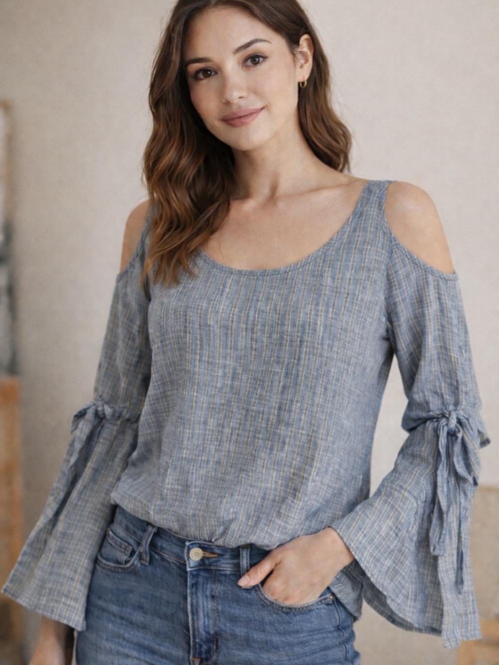 ✨like new!✨Shyanne Blue Striped Women's Blouse - Picture 1 of 7